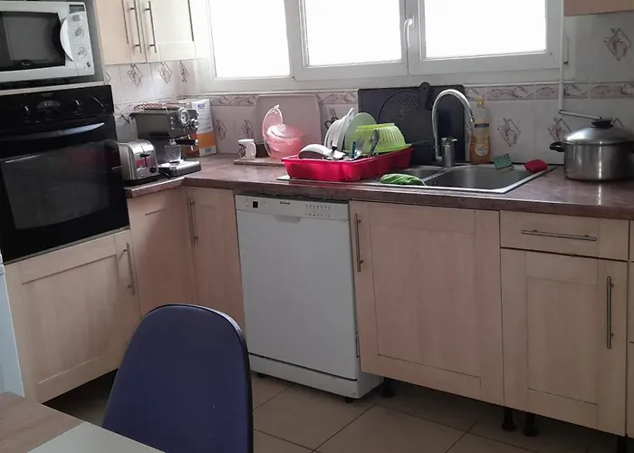 Chez La Famille