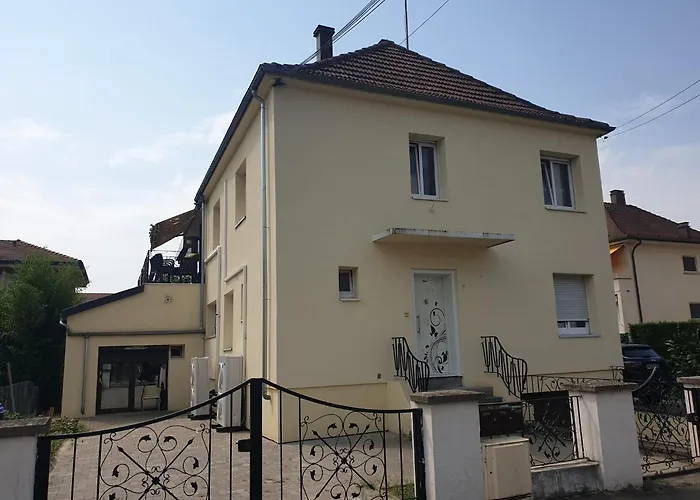 Chez La Famille